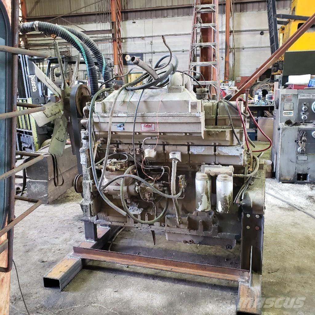 Cummins KTA19 エンジン