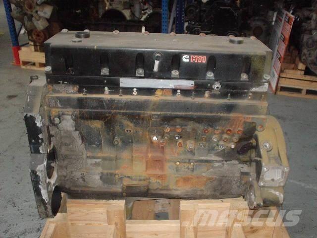 Cummins M11-C エンジン