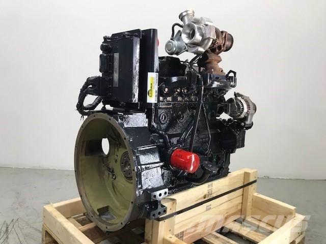 Cummins QSB3.3T エンジン