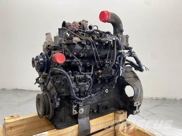 Cummins QSB3.3T エンジン