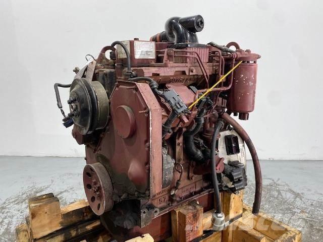 Cummins QSB4.5 エンジン