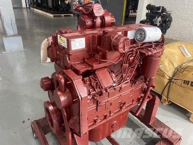 Cummins QSB5.9 エンジン