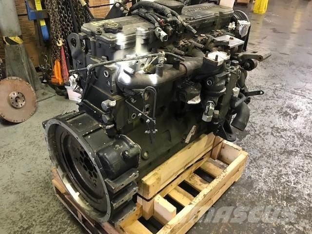 Cummins QSC エンジン