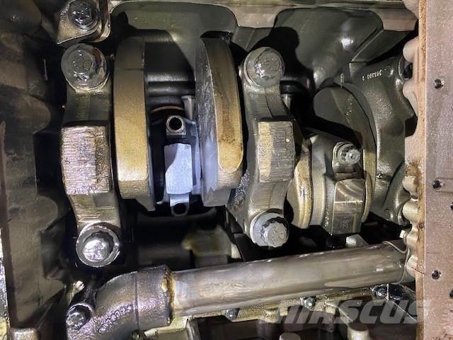 Cummins QSK19 エンジン