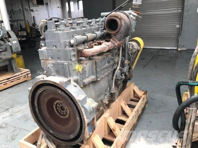 Cummins QSK19 エンジン