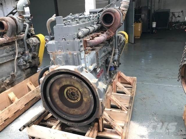 Cummins QSK19 エンジン