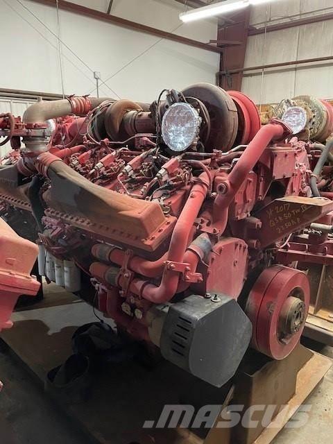 Cummins QSK50 エンジン