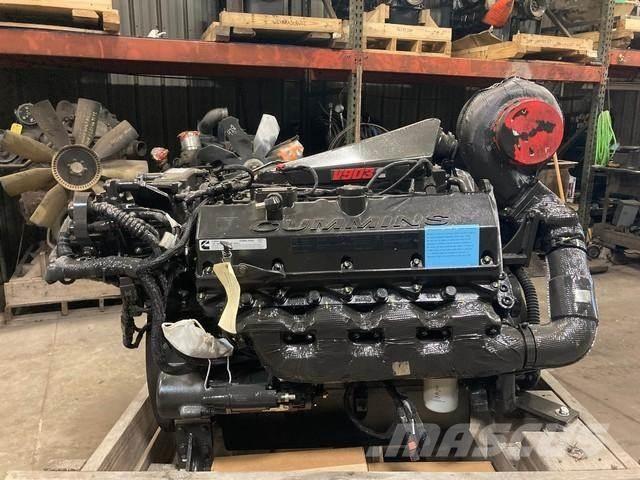 Cummins VTA903 エンジン