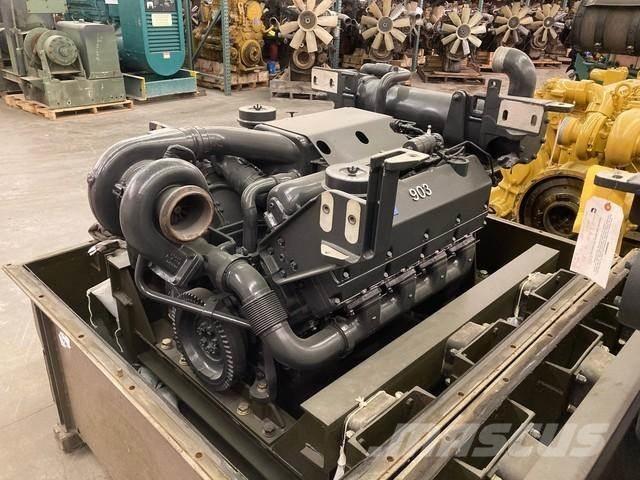 Cummins VTA903 エンジン