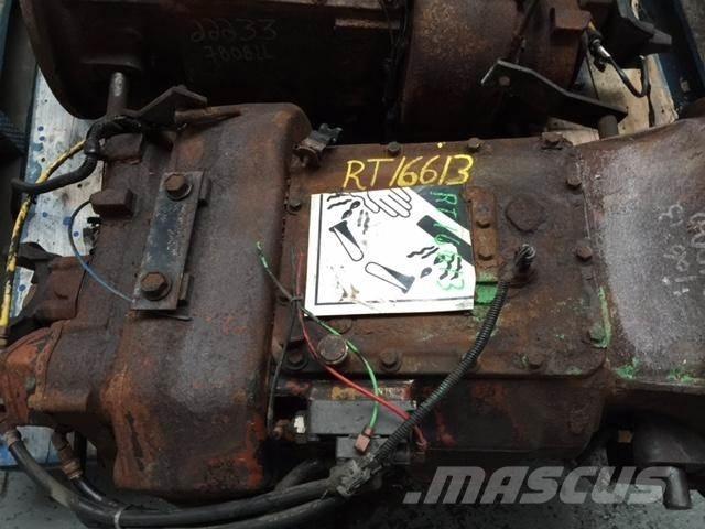 Fuller RT6613 トランスミッション