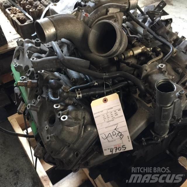 GM 6.6 DURAMAX エンジン