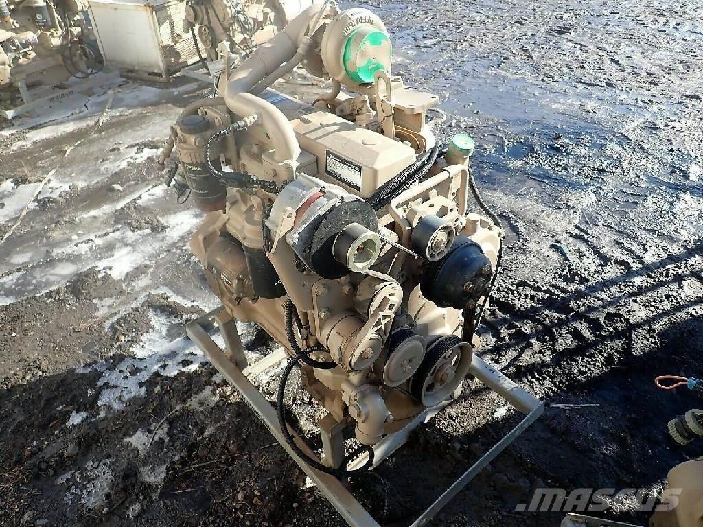 John Deere 4045TF275 エンジン