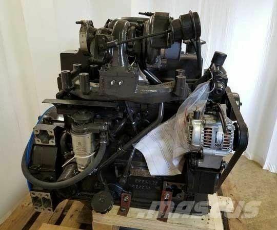 Komatsu S4D95LE-3 エンジン