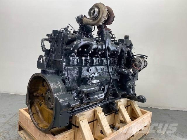 Komatsu S6D125-1 エンジン