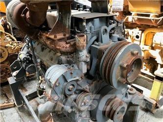 Komatsu SA6D140E-3 エンジン