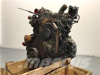 Komatsu SAA4D102E-2 エンジン