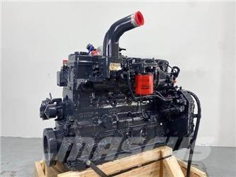 Komatsu SAA6D107E-1 エンジン