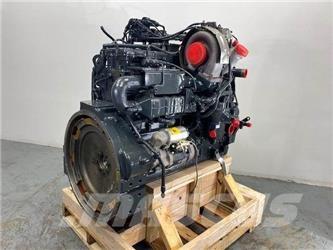 Komatsu SAA6D114E-5 エンジン