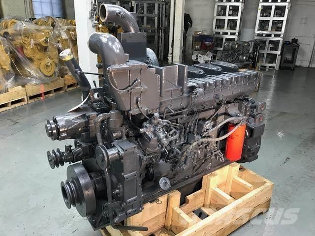 Komatsu SAA6D140E-2 エンジン
