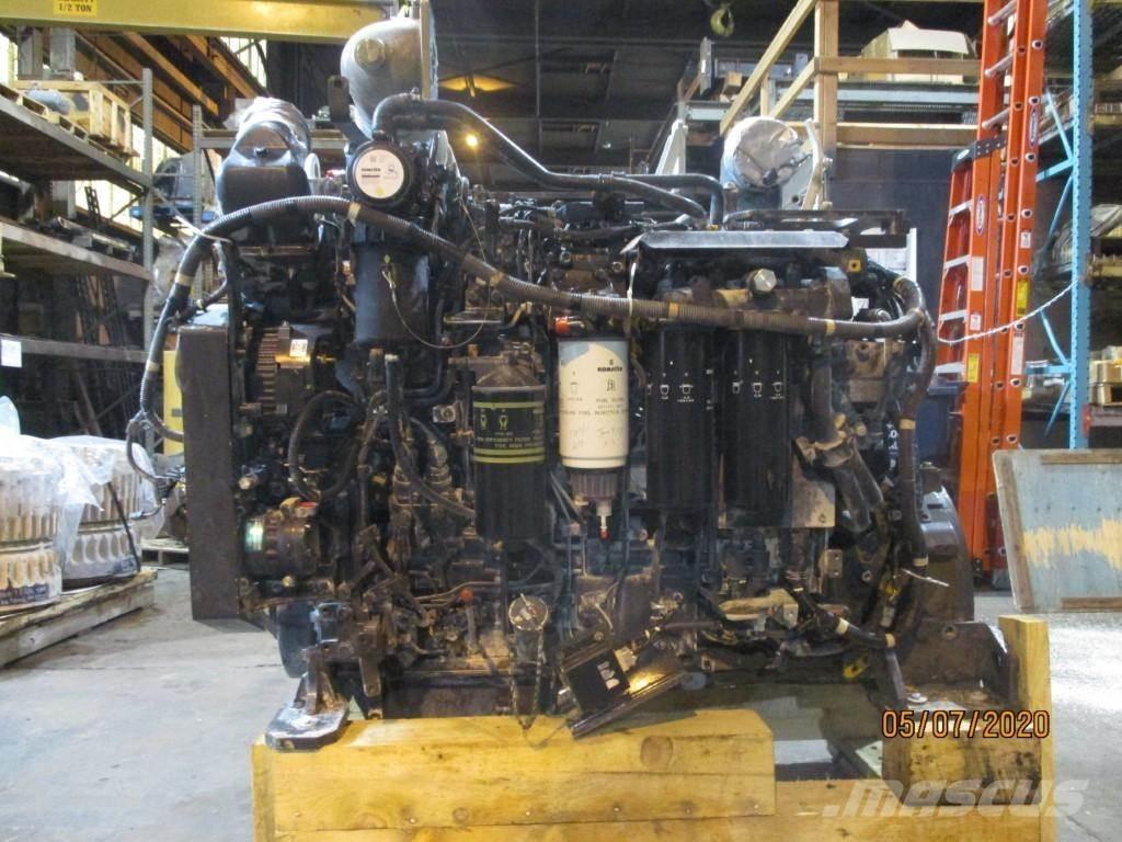 Komatsu SAA6D140E-6 エンジン