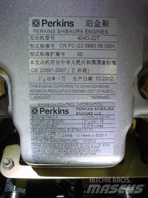 Perkins 404D-22T エンジン