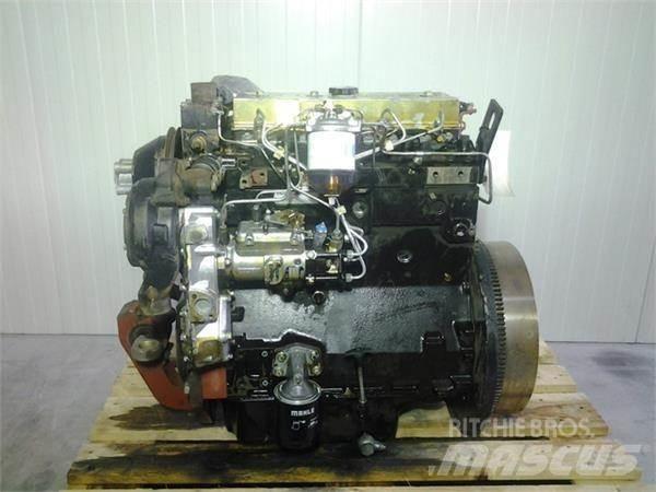 Perkins 704.3 エンジン
