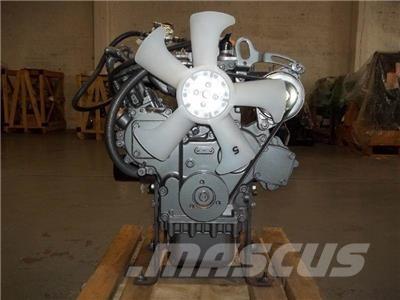 Yanmar 3TNV82A-BDSA エンジン