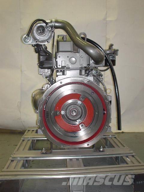 Yanmar 4TNV84T-DSA エンジン