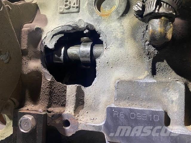 Yanmar 4TNV84T-DSA エンジン