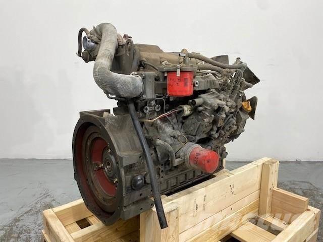Yanmar 4TNV84T-DSA エンジン