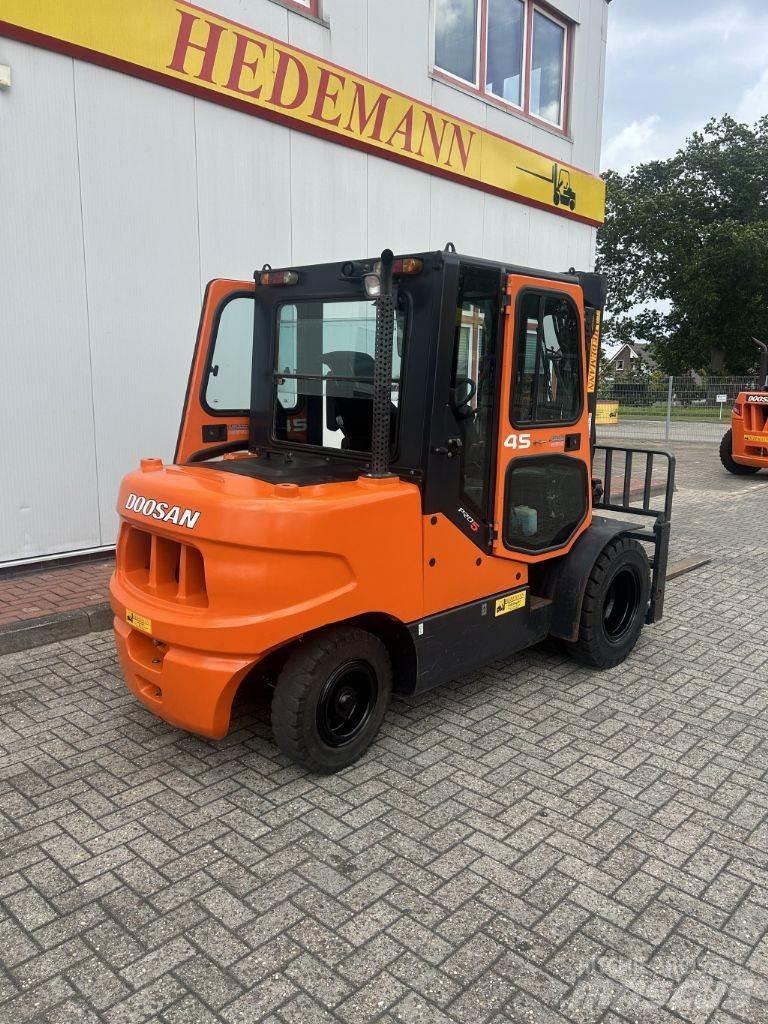 Doosan D45SC-5 ディーゼル・軽油