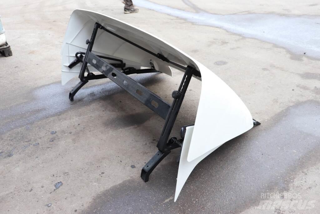 MAN TGS Tagspoiler キャビン及び内装