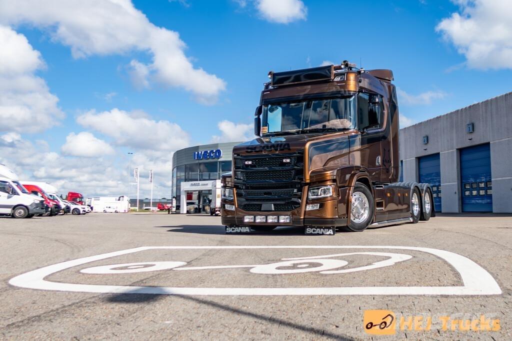Scania RT520 A6x2NB 中古トラクターヘッド | トレーラーヘッド