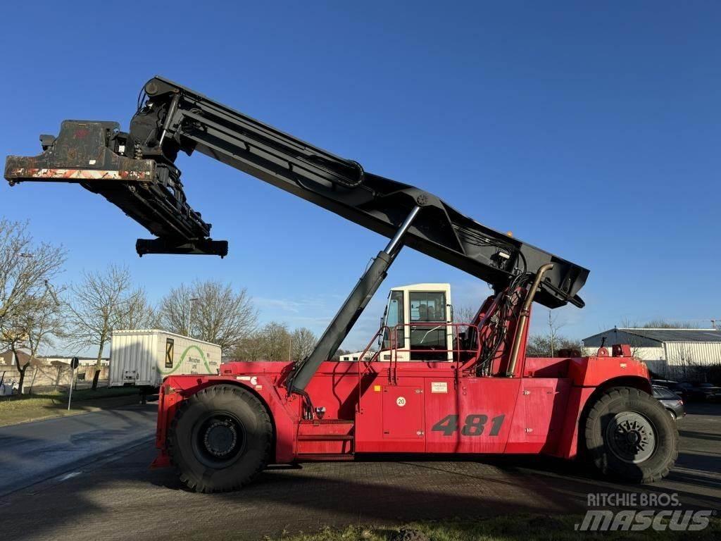 CVS Ferrari F481 リーチスタッカー
