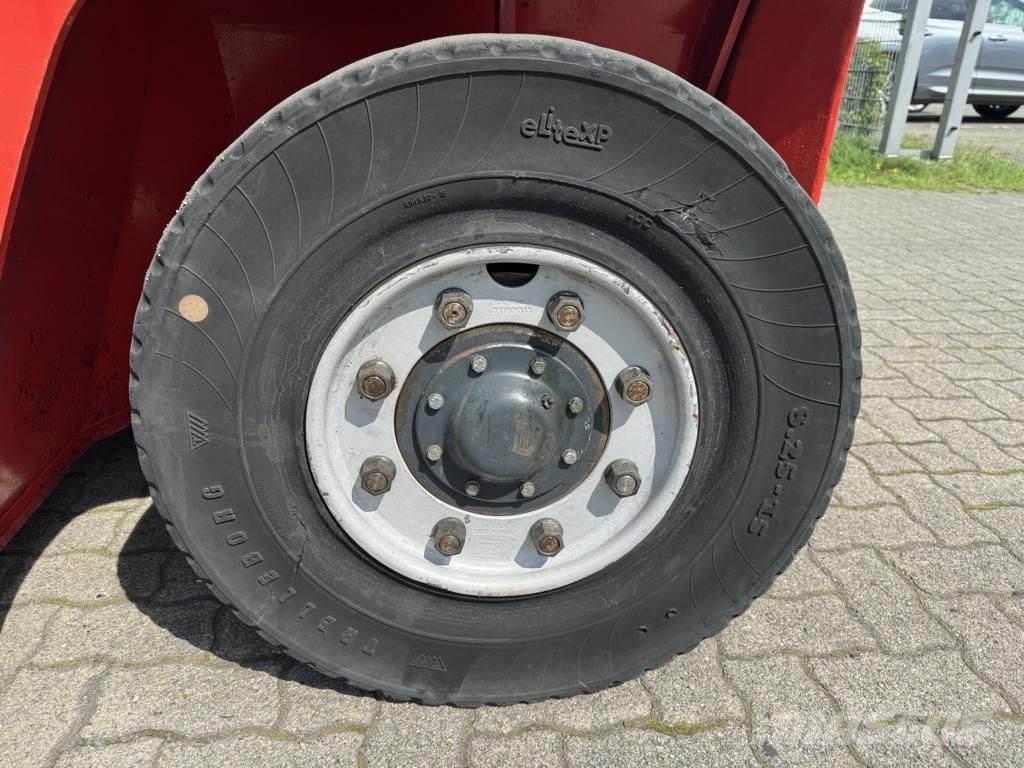 Kalmar ECF80-1100 バッテリーフォークリフト
