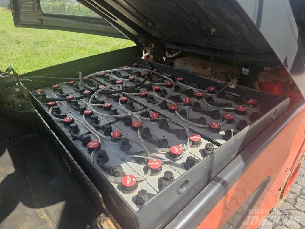 Linde E25-01 UVV バッテリーフォークリフト
