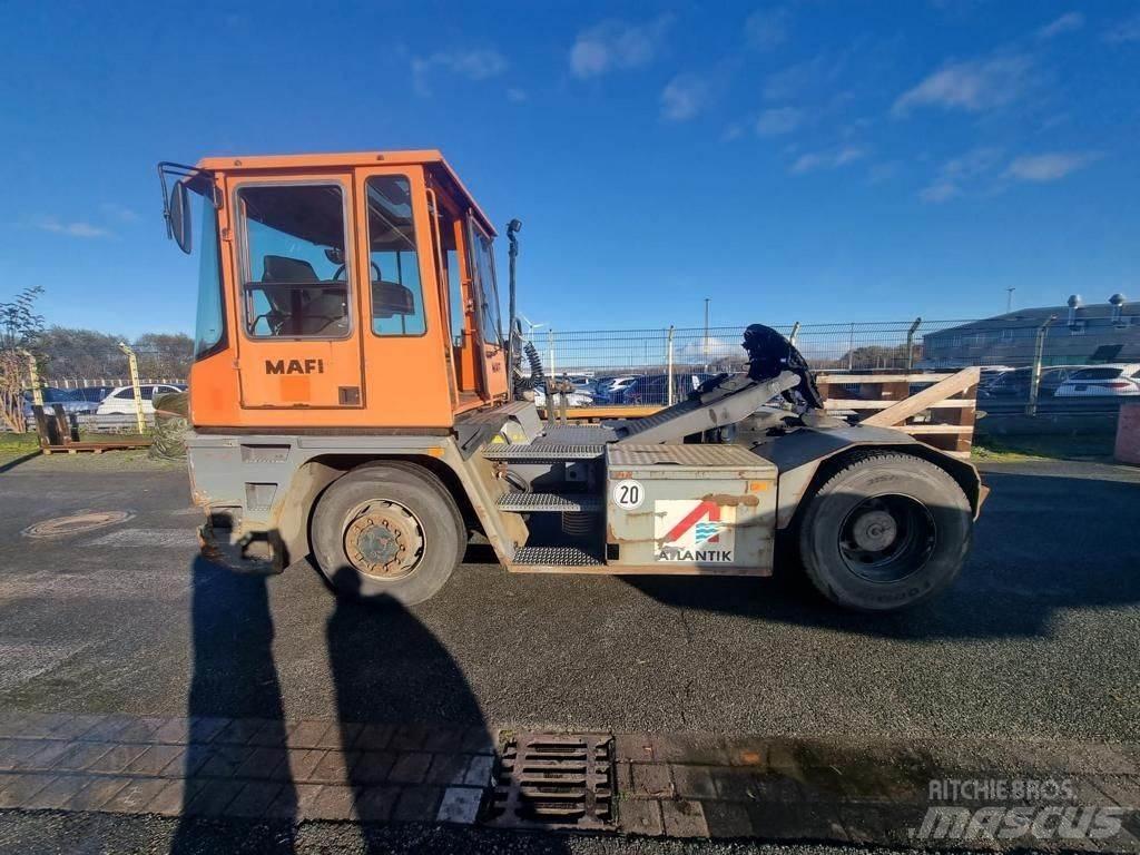Mafi MT36 4x4DL ターミナルトラクター