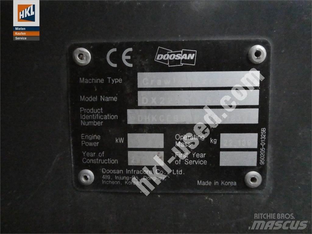 Doosan DX 225 LC-5 大型油圧ショベル12t以上（パワーショベル・ユンボ）
