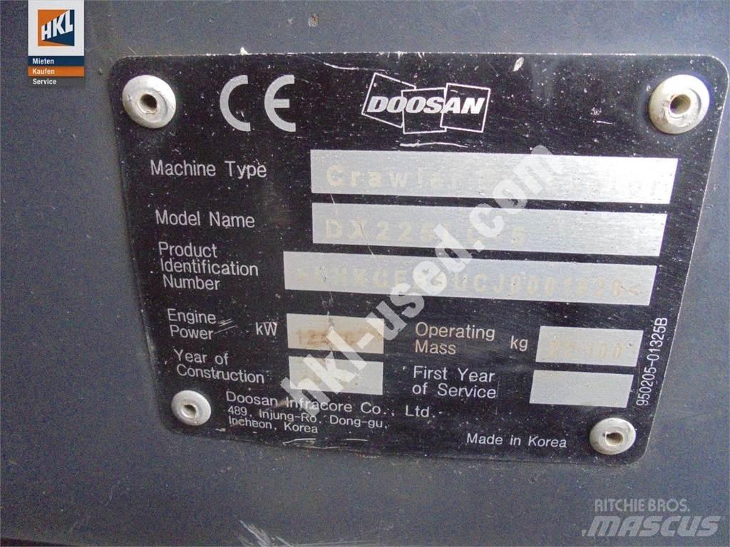 Doosan DX 225 LC-5 大型油圧ショベル12t以上（パワーショベル・ユンボ）