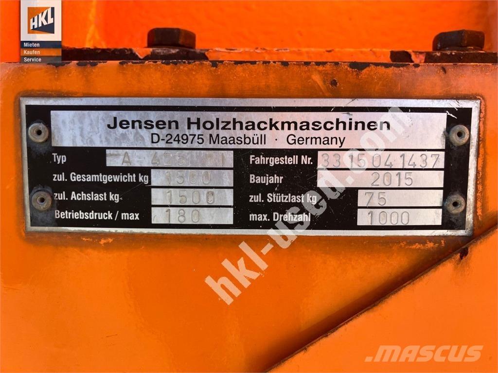 Jensen A 425 ウッドチッパー