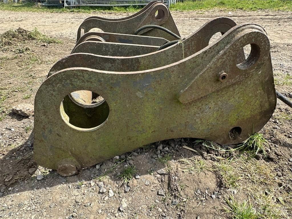 Volvo quick coupler ホイールローダー・タイヤショベル