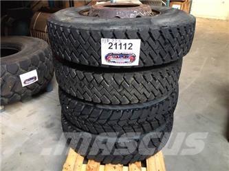  11xR22.5 dæk på fælg - 4 stk タイヤ、ホイル、リム