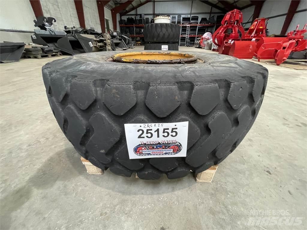 20.5xR25 Dæk på fælg タイヤ、ホイル、リム