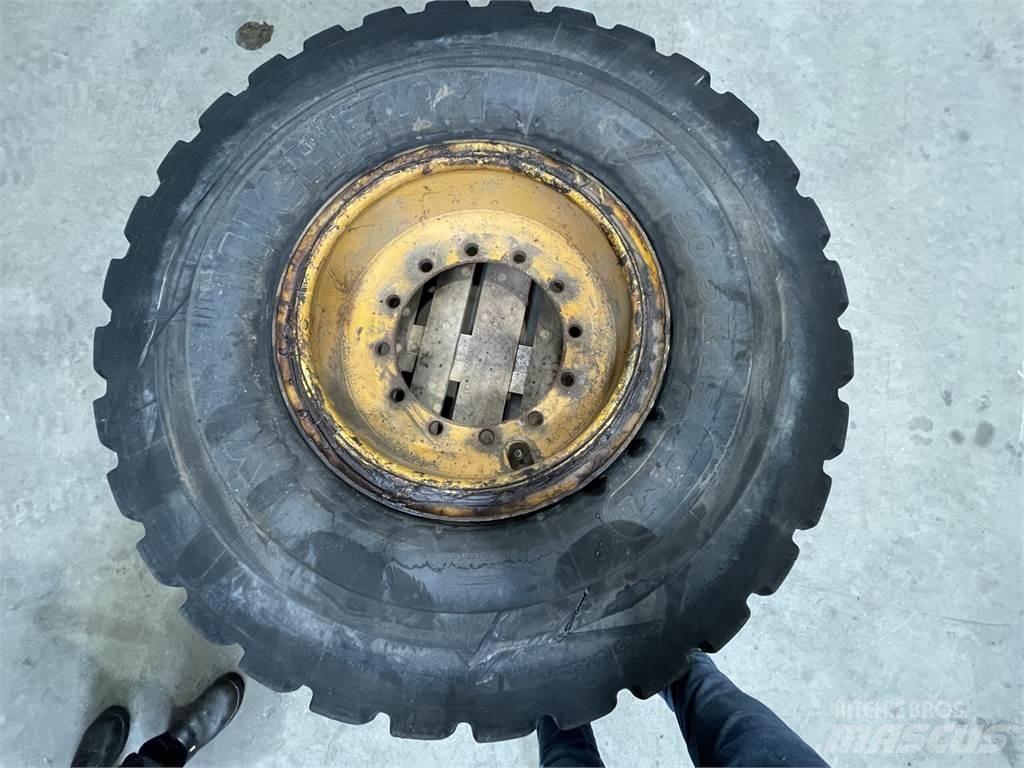  20.5xR25 Dæk på fælg タイヤ、ホイル、リム