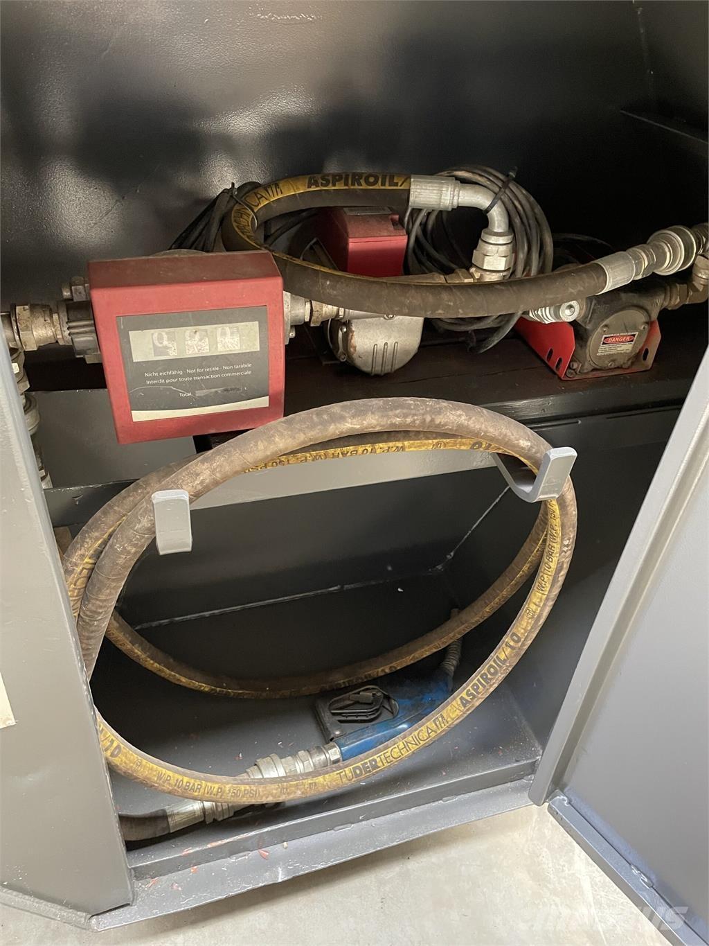  2000 ltr (ca) dieseltank その他部品