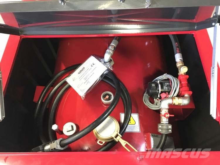  960 Ltr. Dieseltank その他部品