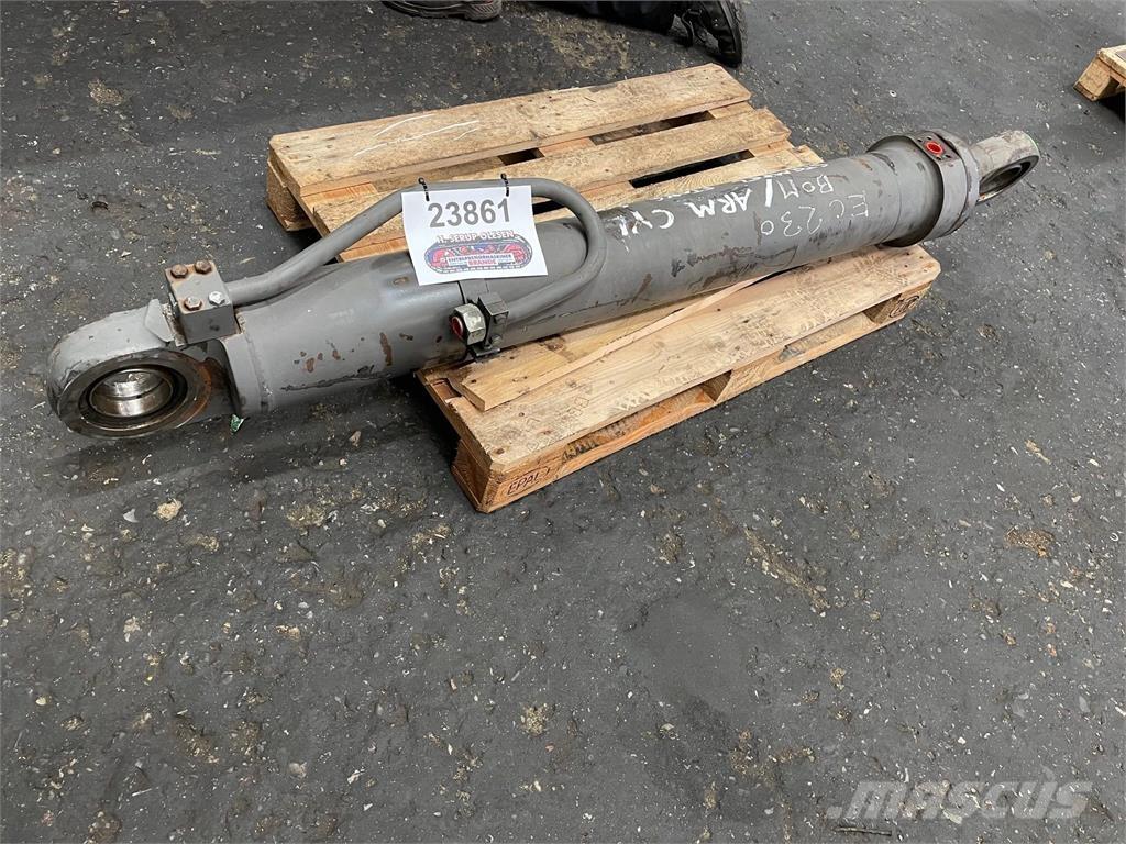  Armcylinder ex. Volvo EC230 油圧機