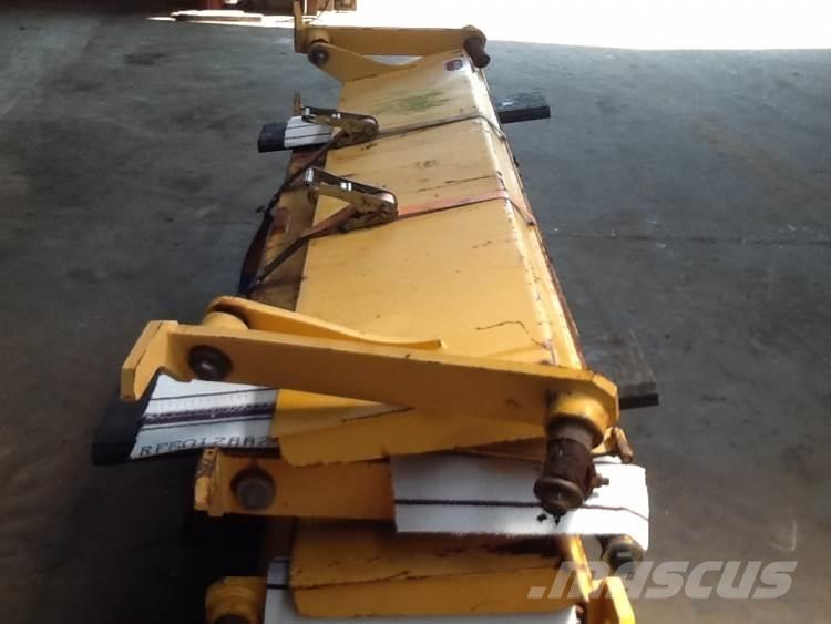  Bagsmæk ex. Volvo A25C 6x6 その他部品