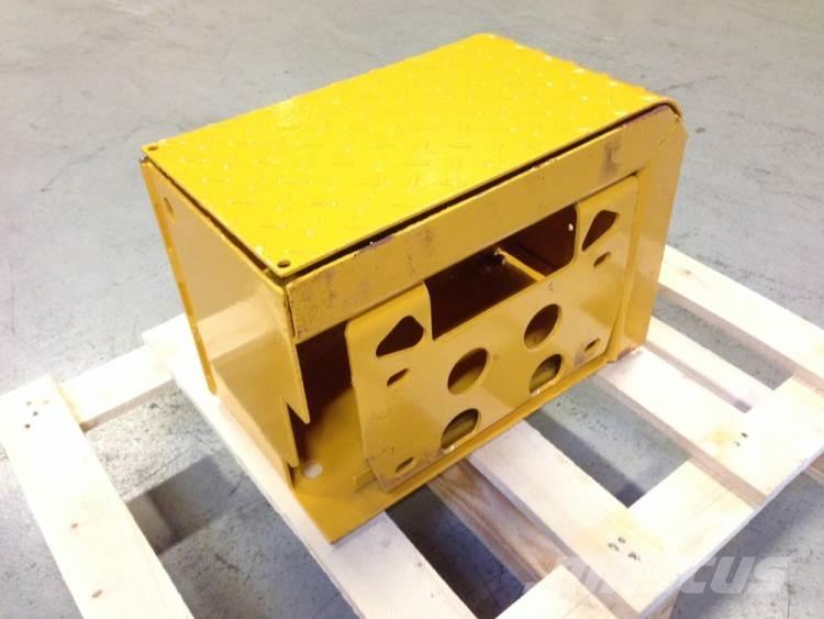  Batterikasse Volvo L90 その他部品