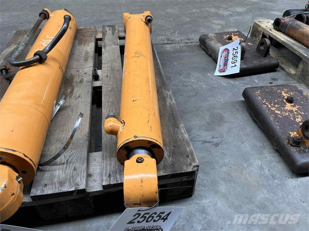 CASE 695SR armcylinder 油圧機